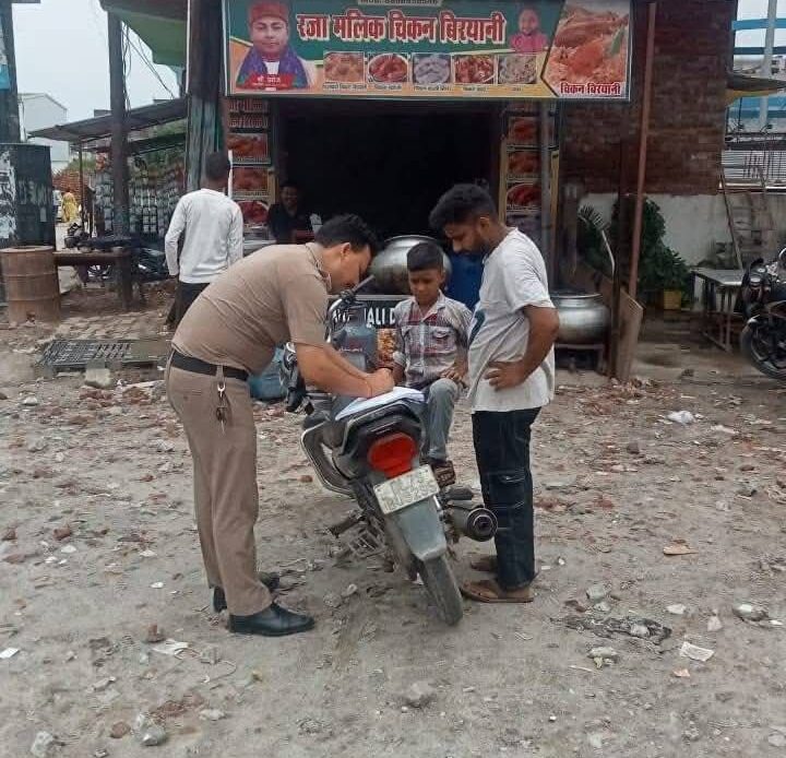 कांवड़ मेले को लेकर हरिद्वार पुलिस सख्त, गंगा घाटों और हाईवे से हटाए जा रहे अवैध अतिक्रमण-Newsnetra 13 fb img 1751892407142439056249348674116