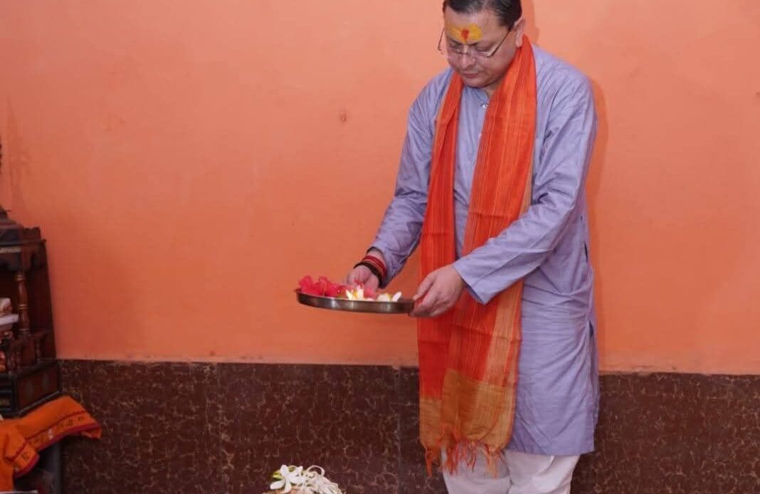 सावन के प्रथम सोमवार के पावन अवसर पर मुख्यमंत्री श्री पुष्कर सिंह धामी ने की भगवान शिव की आराधना-Newsnetra 6 fb img 17524837065454511011310537879153