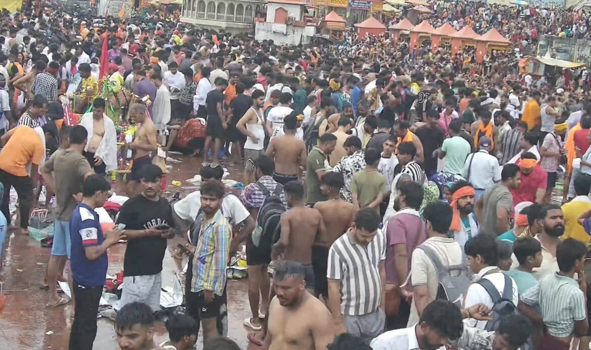 कांवड़ मेला चरम पर, हर की नगरी में हर तरफ शिव भक्तों की लगातार बढ़ती भीड़<br>पुलिस कर रही हर स्तर पर लगातार मॉनिटरिंग-Newsnetra 6 fb img 17530867428725202703754933433643