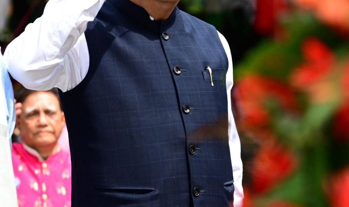 कारगिल विजय दिवस पर मुख्यमंत्री ने शहीदों को दी श्रद्धांजलि, पूर्व सैनिकों के कल्याण हेतु की अहम घोषणाएं-Newsnetra 4 fb img 17535288533688718397763122942862