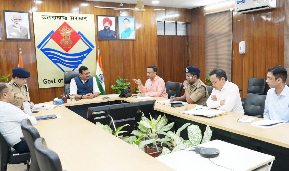 धार्मिक स्थलों में भीड़ प्रबंधन के लिए बनेगा विशेष प्लान: मुख्य सचिव आनंद बर्द्धन-Newsnetra 4 fb img 17537970577222548325741600601106