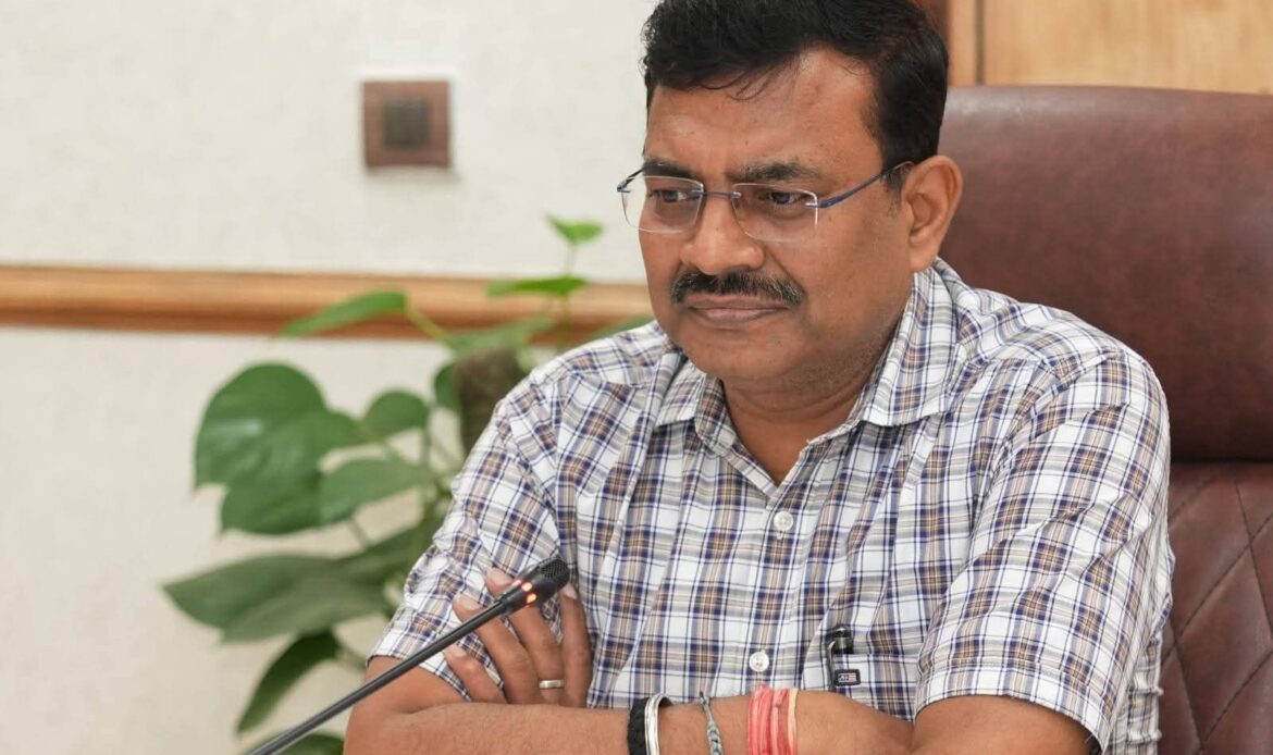 मुख्य सचिव ने दिए राजस्व वृद्धि के निर्देश, वन विभाग को नवाचार से जोड़ने पर जोर-Newsnetra 4 fb img 17539773015365773118713999065843
