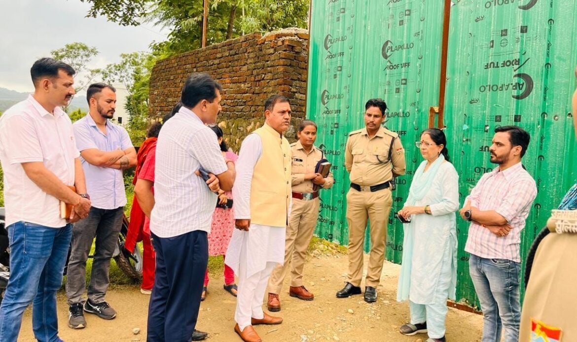 डोईवाला में किशोरी की मौत के मामले में राज्य महिला आयोग ने गंभीरता से कार्रवाई करने के दिए निर्देश-Newsnetra 4 img 20250706 wa00028301578459909282866