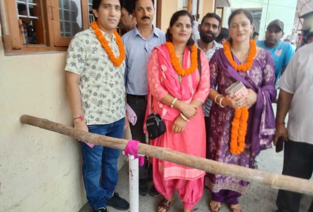 देहरादून में त्रिस्तरीय पंचायत चुनाव का नामांकन शांतिपूर्वक संपन्न, 4050 पदों के लिए 3113 नामांकन दाखिल-Newsnetra 4 img 20250706 wa00076879627224909745011