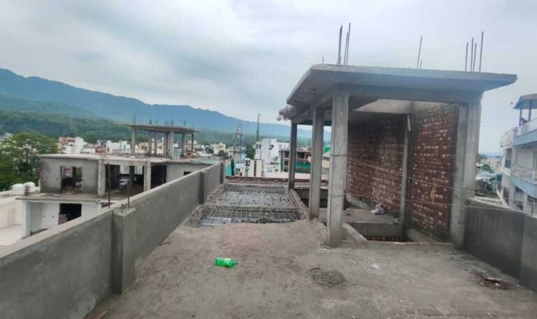 देहरादून-ऋषिकेश में अवैध प्लाॅटिंग पर प्राधिकरण की बड़ी कार्रवाई, मेहुवाला माफी में ध्वस्तीकरण-Newsnetra 5 img 20250706 wa00284319830095622252115