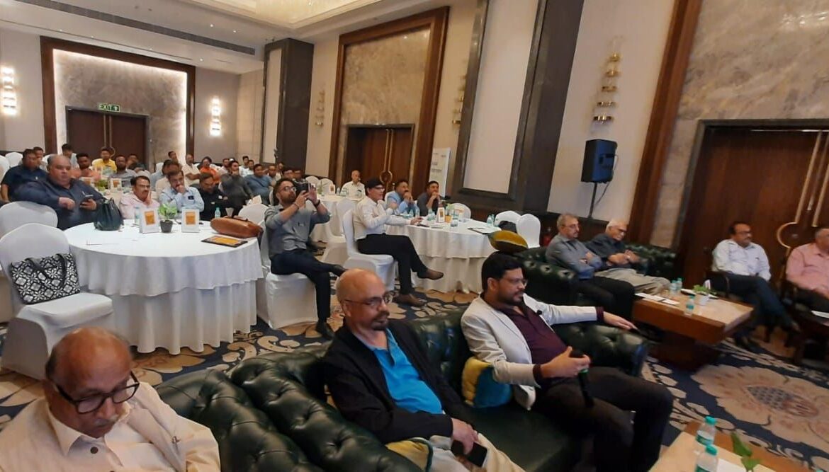 देहरादून में हिप रिप्लेसमेंट पर राष्ट्रीय संगोष्ठी, पद्मश्री डॉ. संजय ने बताया कैसे आधुनिक इम्प्लांट और तकनीकों से मरीजों को मिल रही जीवनभर राहत-Newsnetra 5 img 20250707 wa00098308827114046884047