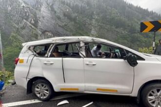 kara hathasa 6a09536f1e581be77b91f7ca53d3ce34