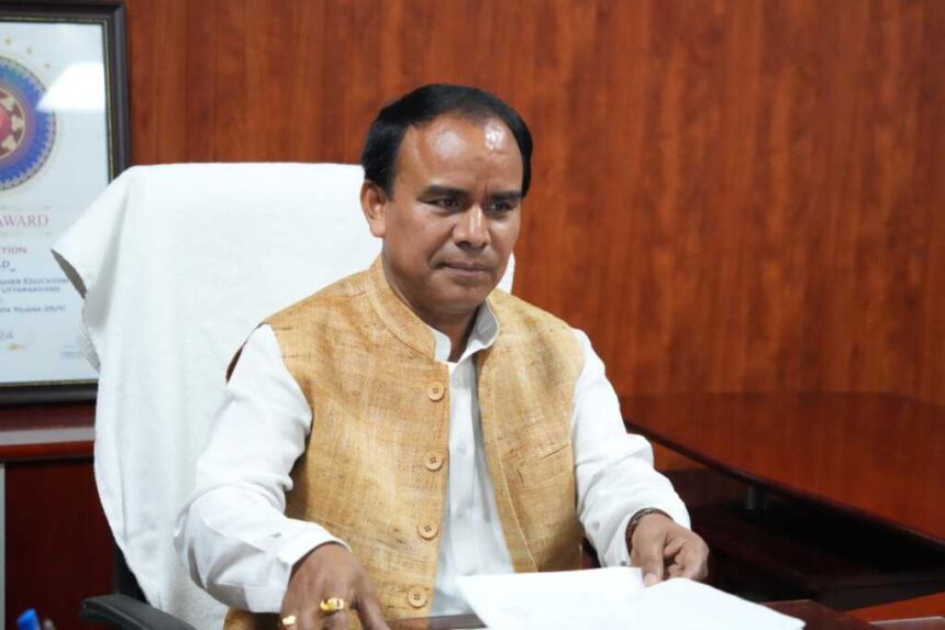 उत्तरकाशी में बादल फटने की घटना पर कैबिनेट मंत्री डॉ. धन सिंह रावत ने जताया दुःख, स्वास्थ्य विभाग को किया अलर्ट-Newsnetra 3 IMG 20250805 WA0055