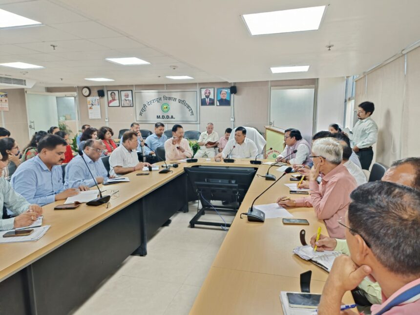 मुख्यमंत्री धामी के निर्देश पर अवैध निर्माणों के खिलाफ सख्ती, एमडीडीए उपाध्यक्ष ने दिए ताबड़तोड़ कार्रवाई के निर्देश-Newsnetra 3 IMG 20250806 WA0001