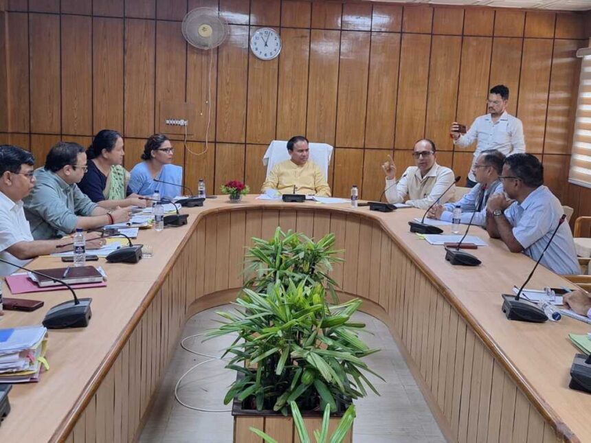 वरिष्ठता विवाद के बीच शिक्षकों को मिलेगा अंतरिम प्रमोशन: डॉ. धन सिंह रावत-Newsnetra 3 IMG 20250828 WA0077