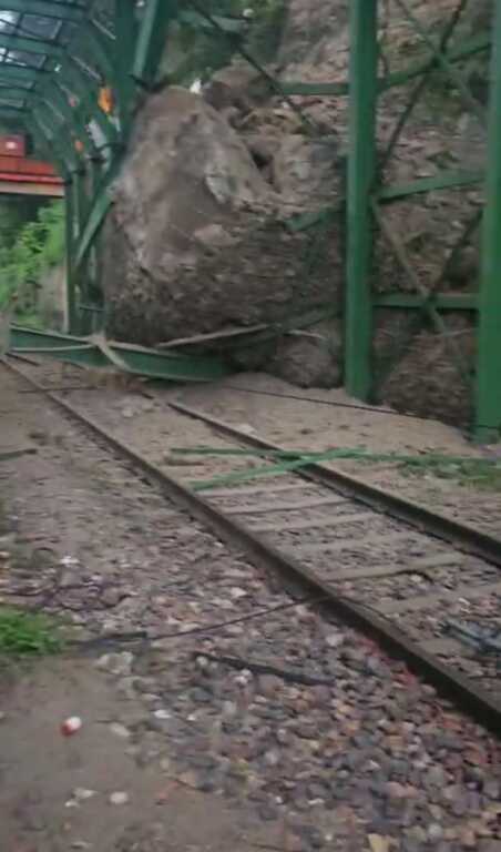 Screenshot 20250805 220204 Photos