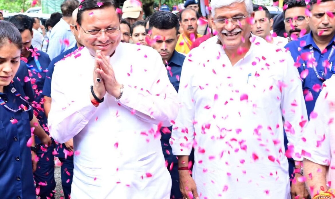 रक्षाबंधन समारोह 2025 में मुख्यमंत्री धामी ने बहनों की सेवा का लिया संकल्प, 'जल सखी' और महिला स्वावलंबन योजनाओं की घोषणा-Newsnetra 6 fb img 17542323893477815188137168720541