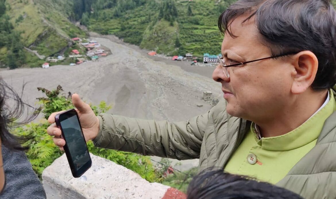 मुख्यमंत्री धामी ने धराली में आपदा प्रभावितों से की मुलाकात, राहत कार्यों की समीक्षा-Newsnetra 4 fb img 17544789571601745122777584327897
