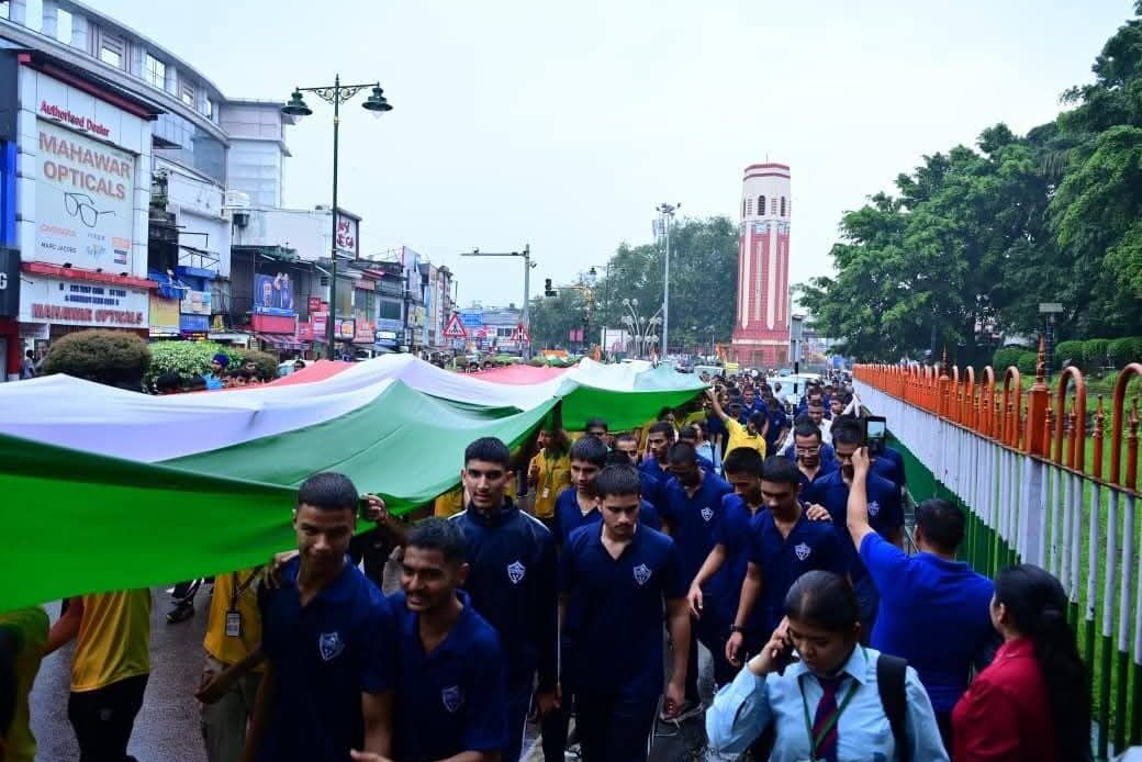हर घर तिरंगा अभियान से गूंजा देहरादून, सीएम धामी बोले—अमृत काल में देशभक्ति का अद्भुत संदेश दे रही हैं तिरंगा यात्राएं-Newsnetra 5 fb img 17551028958814263960501409842028