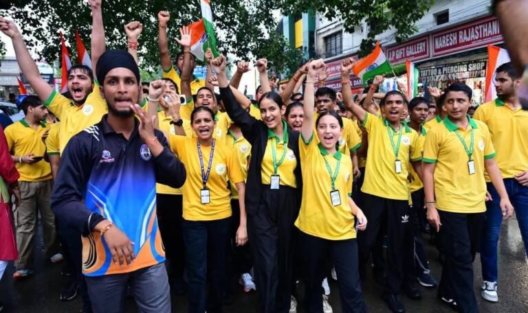 हर घर तिरंगा अभियान से गूंजा देहरादून, सीएम धामी बोले—अमृत काल में देशभक्ति का अद्भुत संदेश दे रही हैं तिरंगा यात्राएं-Newsnetra 8 fb img 17551029002057559806479908068319