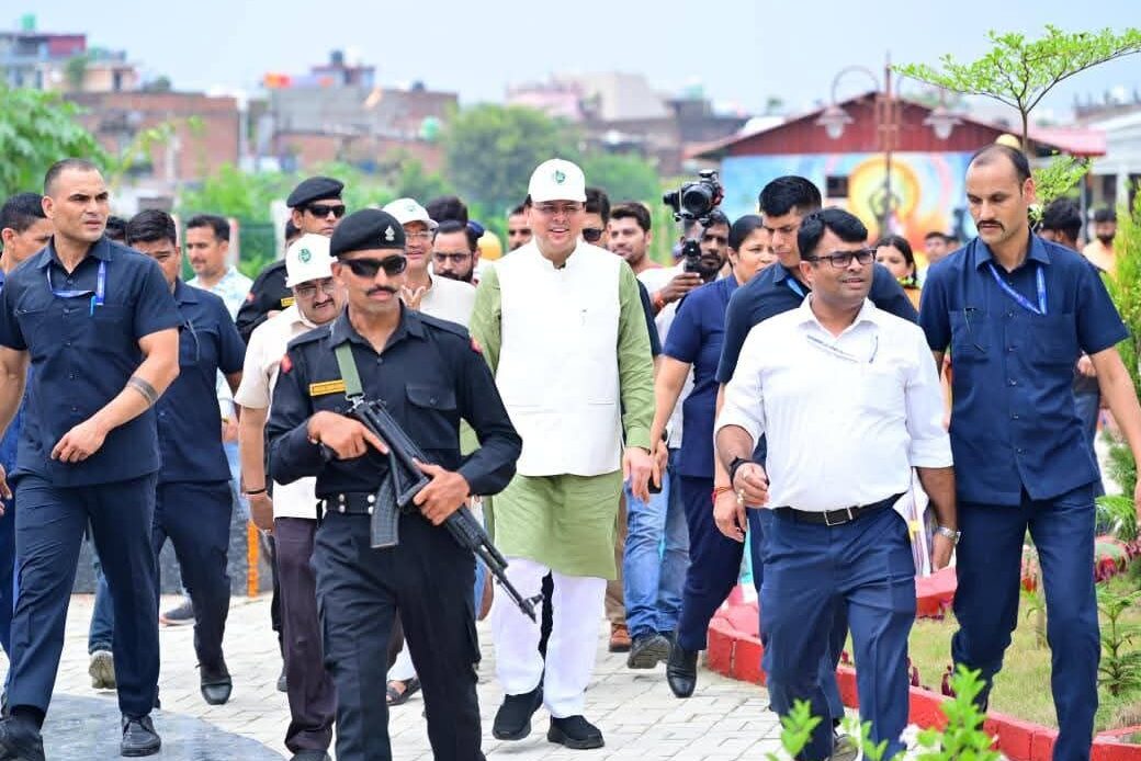 देहरादून को आधुनिक शहर बनाने की दिशा में बड़ा कदम—सीएम धामी ने ₹1,143.71 लाख की विभिन्न विकास योजनाओं का लोकार्पण एवं शिलान्यास किया-Newsnetra 7 fb img 17551032865443025743473596176629