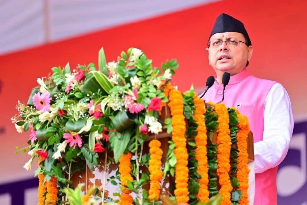मुख्यमंत्री धामी ने 79वें स्वतंत्रता दिवस के अवसर पर परेड ग्राउंड देहरादून में राज्य के मुख्य कार्यक्रम में ध्वजारोहण किया-Newsnetra 13 fb img 17552477515708573802419001478266