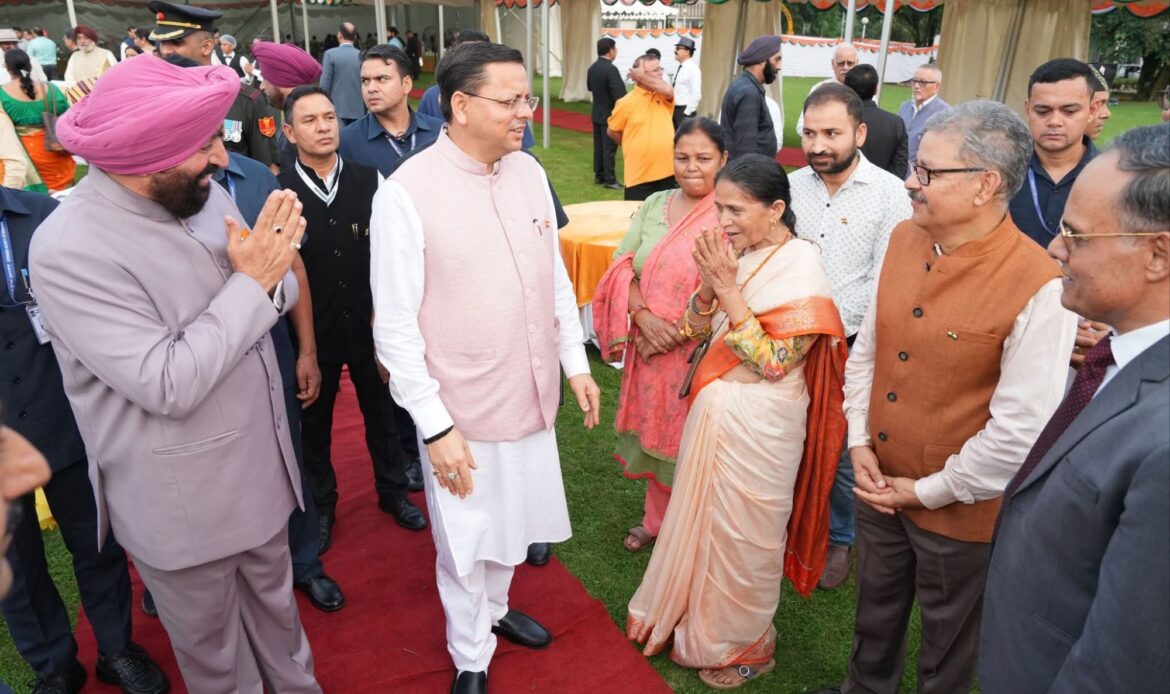 स्वतंत्रता दिवस पर राजभवन में स्वल्पाहार कार्यक्रम, राज्यपाल व मुख्यमंत्री ने दो पुस्तकों का किया विमोचन-Newsnetra 6 fb img 17552761651344749035559374789433