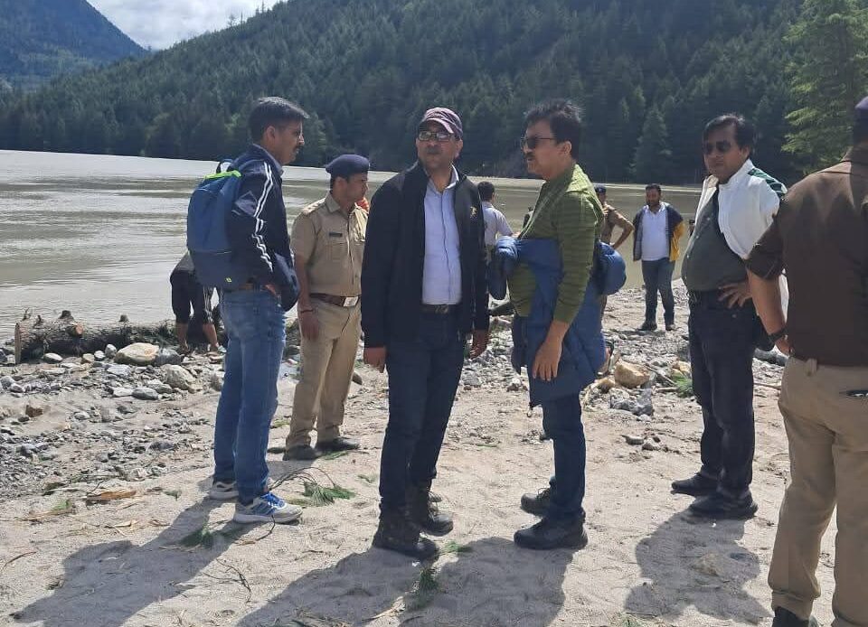 धराली-हर्षिल आपदा: भूवैज्ञानिक दल की आपात योजना से नियंत्रित हुआ झील का जलस्तर-Newsnetra<br> 6 fb img 17552764319343587526036216811099