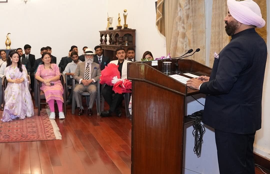 <br>राजभवन से ‘महिला सशक्तिकरणः एक चेतना, एक संकल्प’ पॉडकास्ट का शुभारंभ-Newsnetra 4 fb img 17558731761975794905428449089278