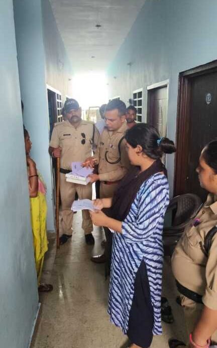 किरायेदारों का सत्यापन न कराने पर 11 मकान मालिकों पर 83 पुलिस अधिनियम के तहत ₹1.10 लाख का जुर्माना-Newsnetra 6 img 20250803 wa01044758924161811754192
