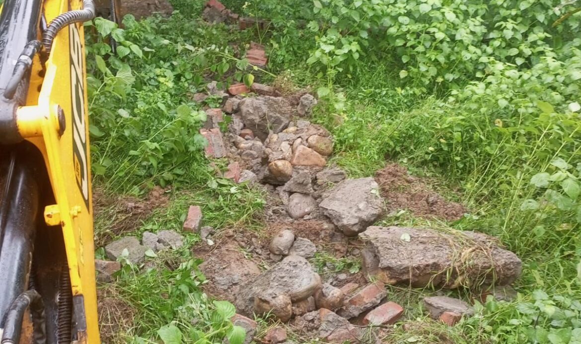 देहरादून, विकास नगरत्र ऋषिकेश,अठुरवाला डोईवाला में किये जा रहे अवैध निर्माणों व प्लाॅटिंग पर ध्वस्तीकरण व सीलिंग की कार्यवाही-Newsnetra 9 img 20250815 wa00217511524091112365335