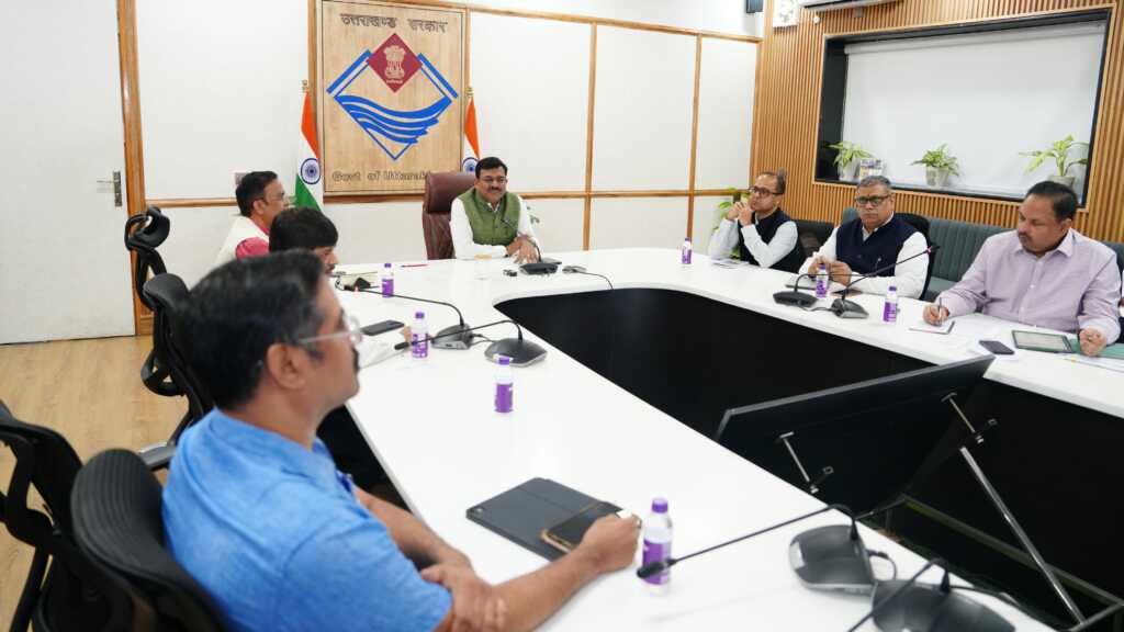 उत्तराखंड निवेश एवं आधारभूत संरचना विकास बोर्ड की कार्यकारिणी समिति बैठक, बुनियादी ढांचे की परियोजनाओं में तेजी लाने पर जोर-Newsnetra 6 IMG 20250909 WA0137