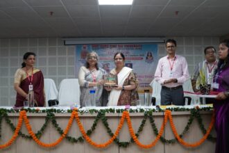 SGRRU में “रिसर्च कांक्लेव 2025” का सफल आयोजन: विकसित भारत के लिए सतत विकास और नवाचार पर गहन विमर्श-Newsnetra 14 IMG 20250920 WA0016 1024x576 1