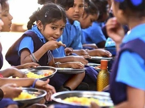 पीएम पोषण योजना में वित्तीय घोटाला, उपनल कर्मचारी दोषी; छह डीईओ भी जांच के घेरे में-Newsnetra 3 PM Nutrition Scheme