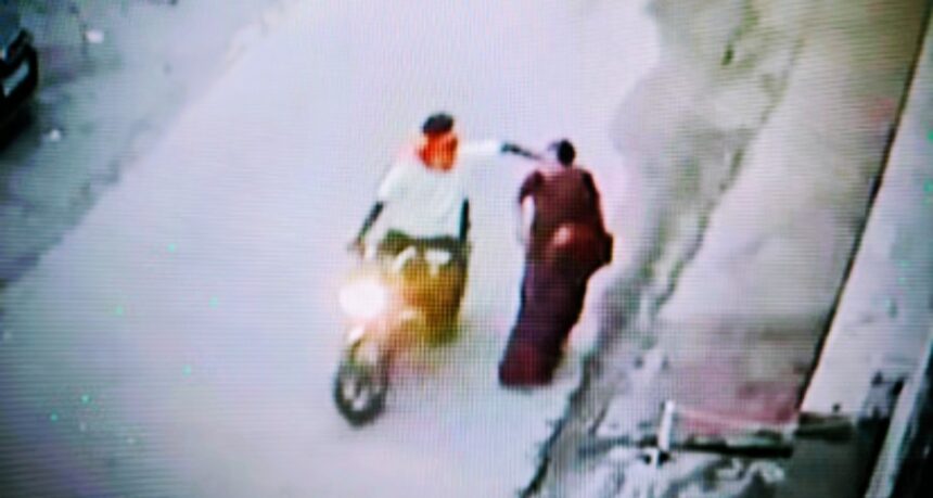 बेखौफ बदमाश: शिवालिक नगर में मॉर्निंग वॉक पर निकली महिला से बाइक सवारों ने झपटी चेन-Newsnetra 3 Screenshot 20250915 015549 Chrome2