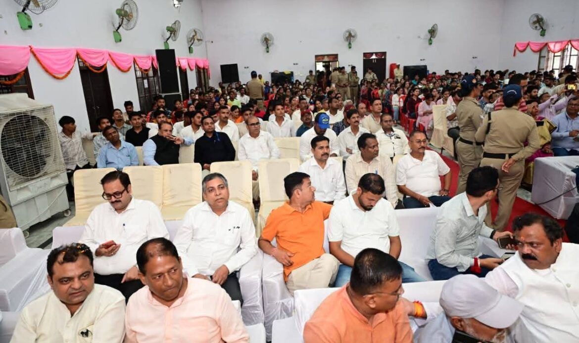 मुख्यमंत्री धामी ने खटीमा में ‘साथी केंद्र’ का शुभारंभ, IIT प्रोफेसरों से ग्रामीण छात्रों को मिलेगा मार्गदर्शन-Newsnetra 7 fb img 1756739168523773900076067552969