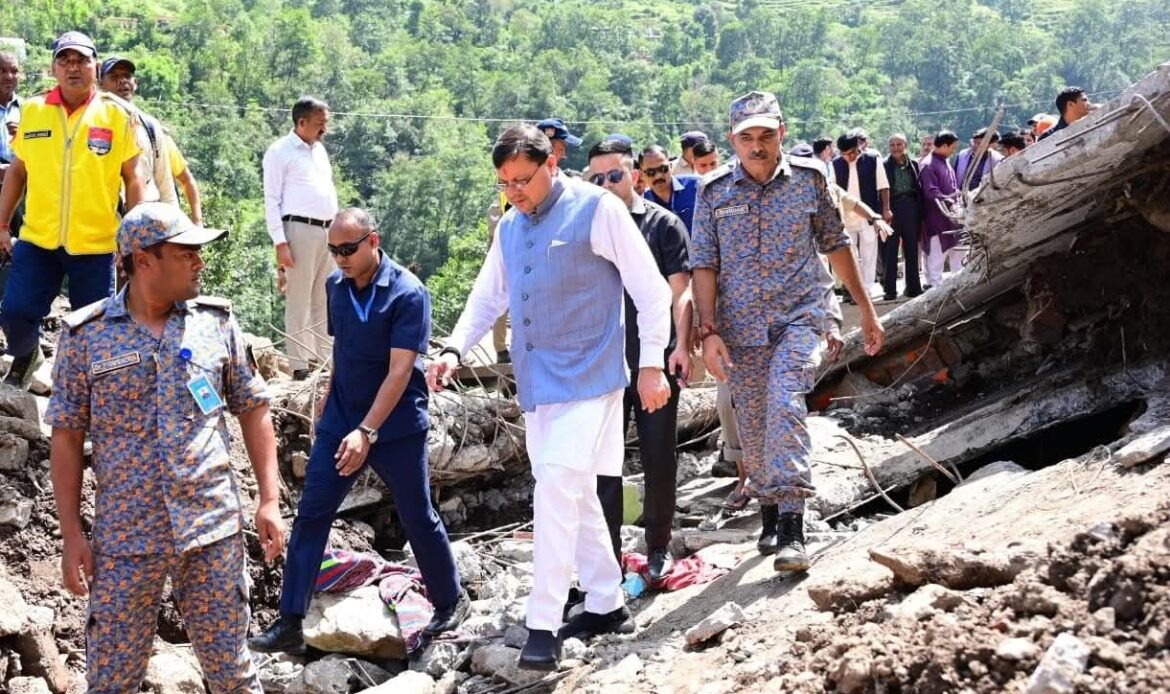 चमोली आपदा: सीएम धामी ने नंदानगर क्षेत्र का दौरा कर प्रभावितों को दी 5-5 लाख की सहायता-Newsnetra 10 fb img 17583880468993819289523268994540
