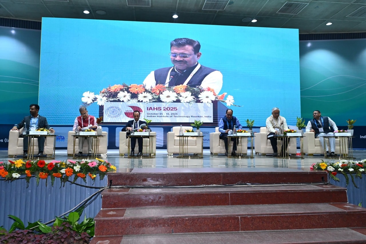 वैश्विक वैज्ञानिक एक मंच पर: आईआईटी रुड़की में आईएएचएस की बारहवीं वैज्ञानिक सभा का शुभारंभ-Newsnetra 6 557609029 1111999684436395 2073717782938094535 n