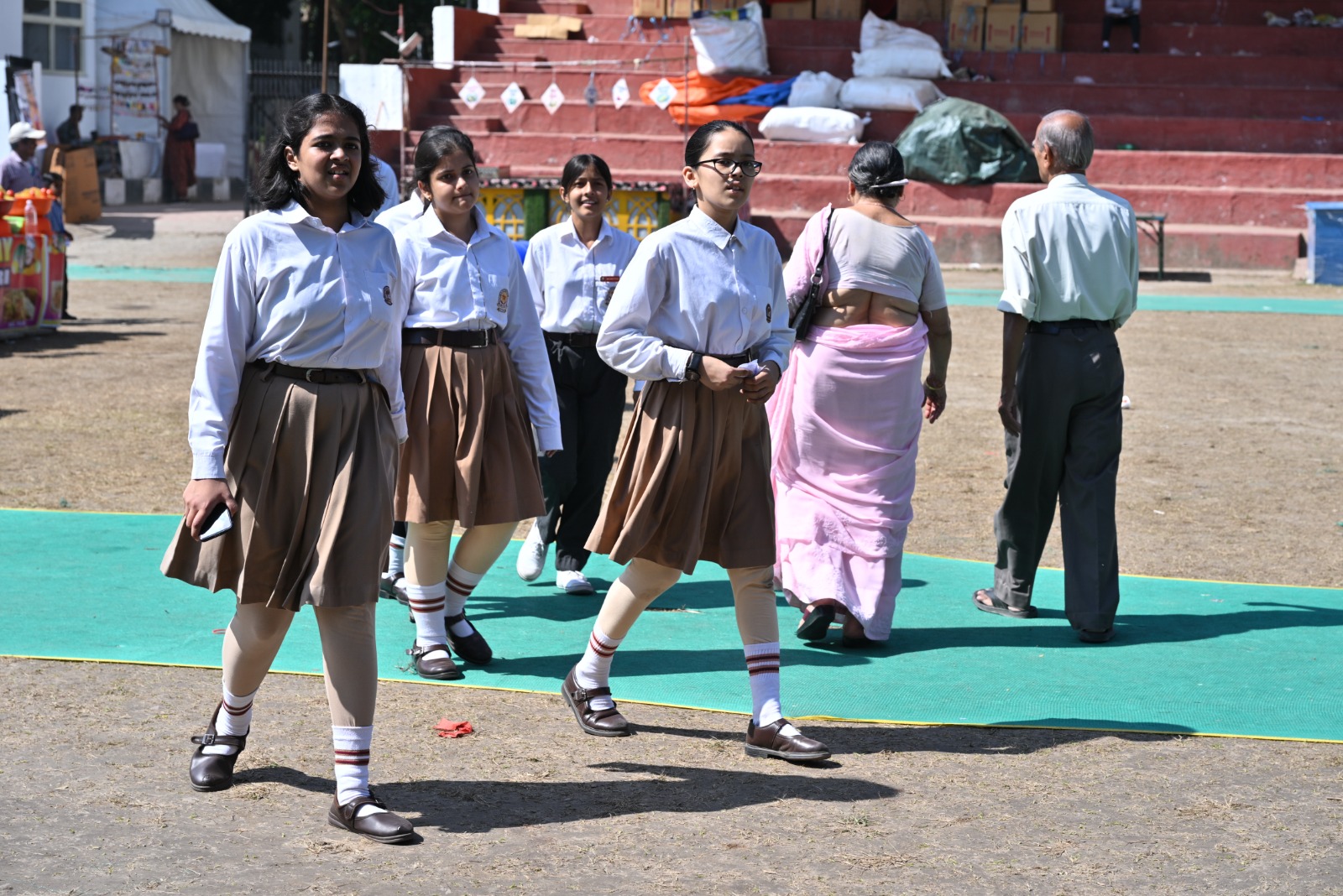 विरासत महोत्सव में आज हुई आर्ट प्रतियोगिता में दून इंटरनेशनल स्कूल ने प्रथम व द्वितीय दोनों पुरस्कार हथियाए-Newsnetra 52 IMG 20251013 WA0002