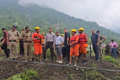 डीएम सविन बंसल का बड़ा निर्णय: कार्लीगाड़-मझेड़ा में IIT रुड़की और वाडिया संस्थान करेंगे आपदा सर्वेक्षण-Newsnetra 10 IMG 20251021 WA0041