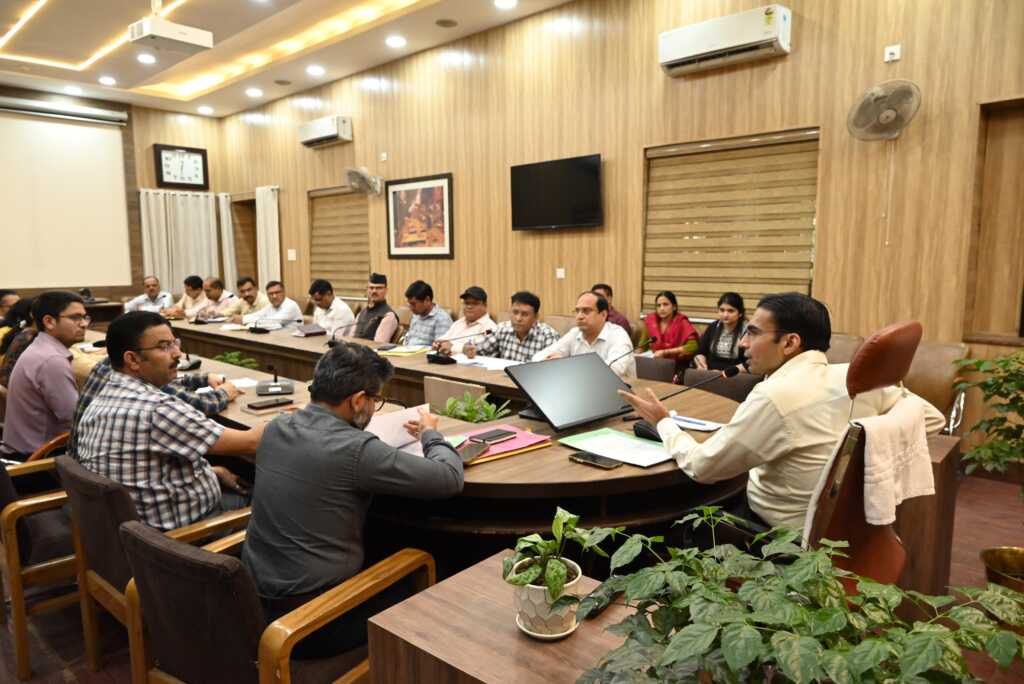 उत्तराखंड की रजत जयंती पर्व : नई ऊर्जा, नए संकल्प के साथ मनाया जाएगा रजत जयंती सप्ताह, 03 से 09 नवम्बर तक जनपद में होंगे भव्य कार्यक्रम — डीएम सविन बंसल-Newsnetra 6 IMG 20251022 WA0043