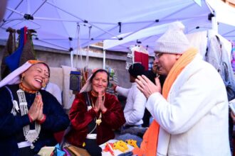 मुख्यमंत्री धामी ने किया ‘देवभूमि सांस्कृतिक महोत्सव 2025’ का समापन, कहा – सीमांत क्षेत्र माणा बनेगा सांस्कृतिक और पर्यटन हब-Newsnetra 17 IMG 20251026 WA0040