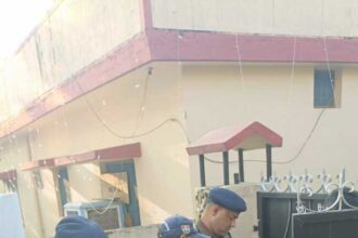 सत्यापन अभियान में देहरादून पुलिस की बड़ी कार्रवाई — 81 पुलिस अधिनियम के अंतर्गत 130 व्यक्तियों पर कार्यवाही, ₹32,500 का जुर्माना वसूला-Newsnetra 12 IMG 20251026 WA0055