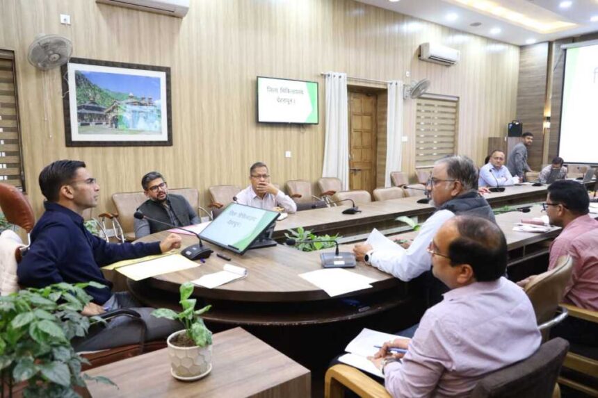 डीएम ने अचानक बुलाई कोरोनेशन अस्पताल की समीक्षा बैठक; एसएनसीयू विस्तार में देरी पर जताई कड़ी नाराज़गी, 91 लाख की धनराशि तत्काल स्वीकृत-Newsnetra 7 IMG 20251031 WA0002 1
