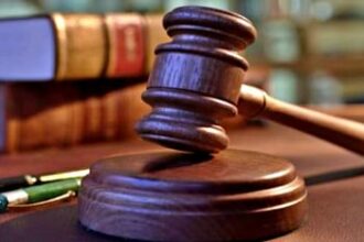 court hammer 79fd013b9f74a6ec3bf8116a76a0f1ed