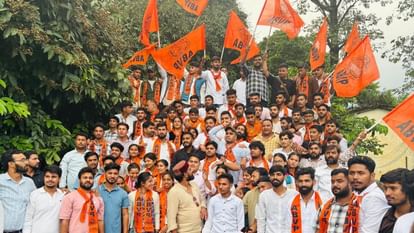 छात्र महासंघ चुनाव में एबीवीपी की ऐतिहासिक जीत — पांचों पदों पर किया कब्जा, अमित काला बने अध्यक्ष-Newsnetra 3 ebbpa cefe1ec4f6148cf8285873143bacef07