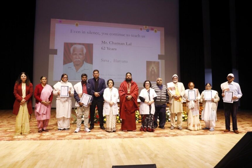 एम्स ऋषिकेश में देहदानियों के परिजनों का सम्मान, चिकित्सा शिक्षा में देहदान को बताया अनमोल धर्म-Newsnetra 3 41715063 71cd 48cb 9094 67c517d07219