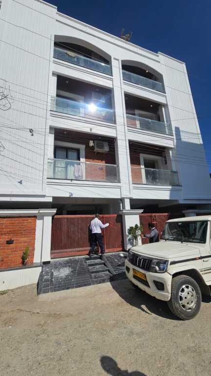 एमडीडीए का अवैध निर्माणों पर बड़ा एक्शन: सहस्त्रधारा रोड, विधौली और कंडोली में कई भवन सील-Newsnetra 27 IMG 20251113 WA0027 2