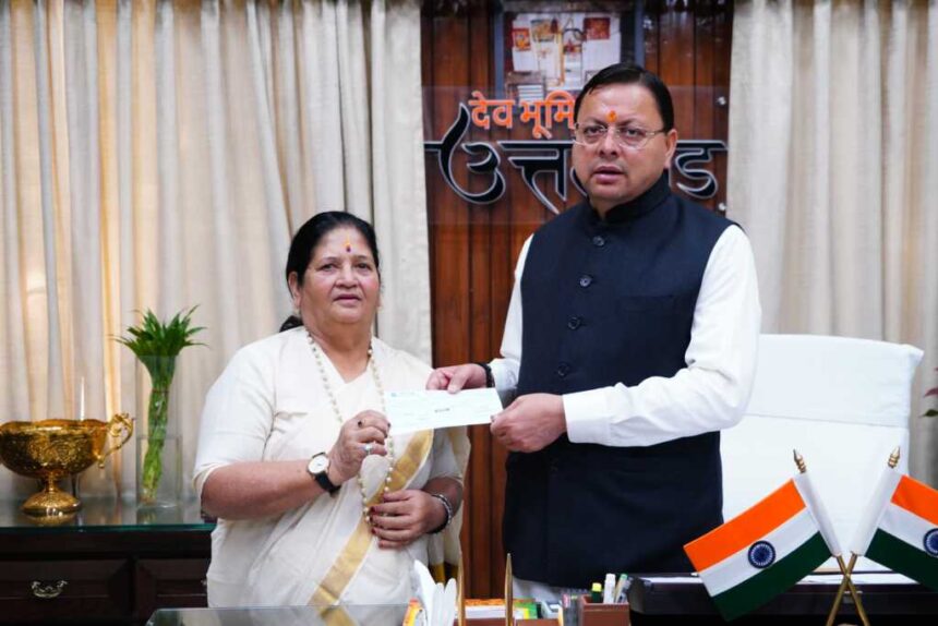 पर्वतारोही बछेंद्री पाल ने मुख्यमंत्री राहत कोष में दिए 10 लाख रुपये, सीएम ने जताया आभार-Newsnetra 3 IMG 20251115 WA0091