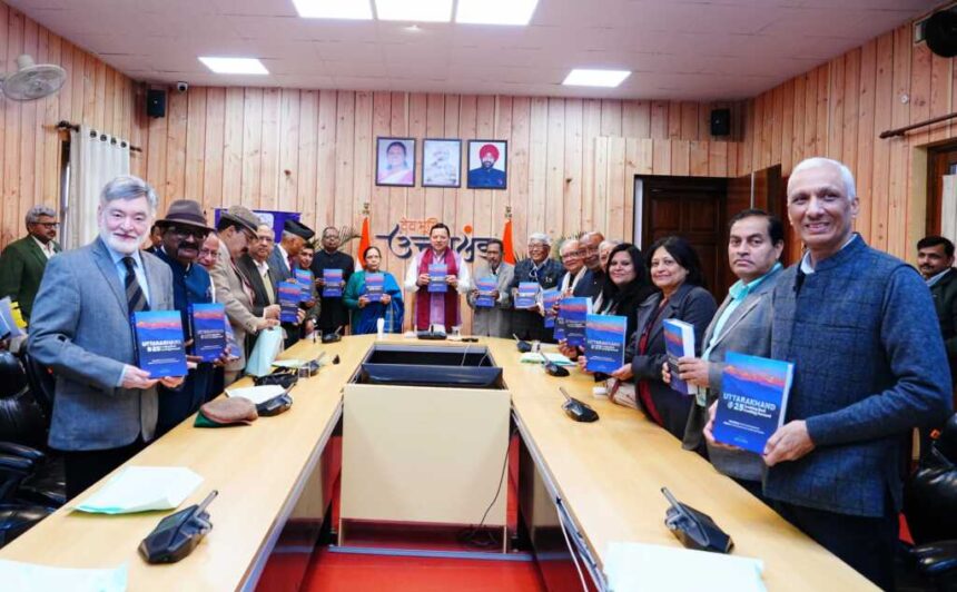 मुख्यमंत्री धामी ने “उत्तराखण्ड @25: लुकिंग बैक–लुकिंग फॉरवर्ड” पुस्तक का विमोचन किया-Newsnetra 5 IMG 20251130 WA0047