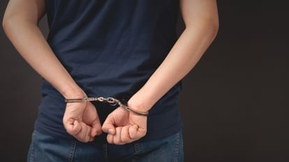 arrest 09067af508377369bf1cc6873fd20383 8 1