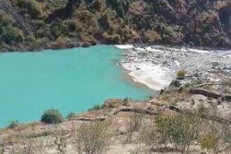 chamoli 4055330e4fa97b64b2a6fdc32eea921d