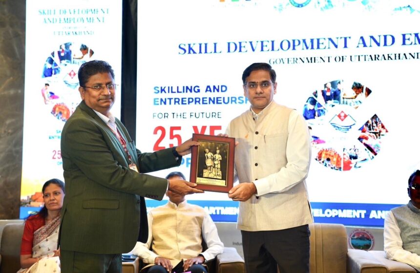 राज्य स्थापना की रजत जयंती वर्ष के अवसर पर उत्तराखण्ड शासन के कौशल विकास एवं सेवायोजन विभाग द्वारा ‘भविष्य के लिए कौशल और उद्यमिता – 25 वर्षों का संकल्प’ विषय पर राष्ट्रीय सम्मेलन”-Newsnetra 3 d25b6657 5fa6 4081 b6e6 b631fc0be612