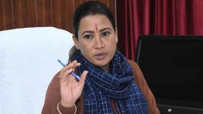 नए साल से उत्तराखंड में ऑनलाइन बनेगा राशन कार्ड: भुगतान व बिलिंग प्रक्रिया भी डिजिटल, जरूरतमंदों को प्राथमिकता—खाद्य मंत्री रेखा आर्या ने दिए निर्देश-Newsnetra 6 sports minister rekha arya 0256d382b0935d2f41d98cc60e71cbb1 1 1