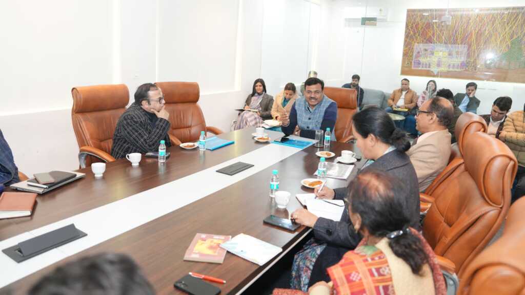 मोबाइल पर नियंत्रण जरूरी, लक्ष्य और अनुशासन से मिलती है सफलता: मुख्य सचिव-Newsnetra 9 IMG 20260119 WA0097